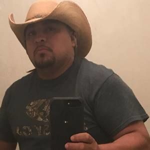 Meet your Posher, Eduardo